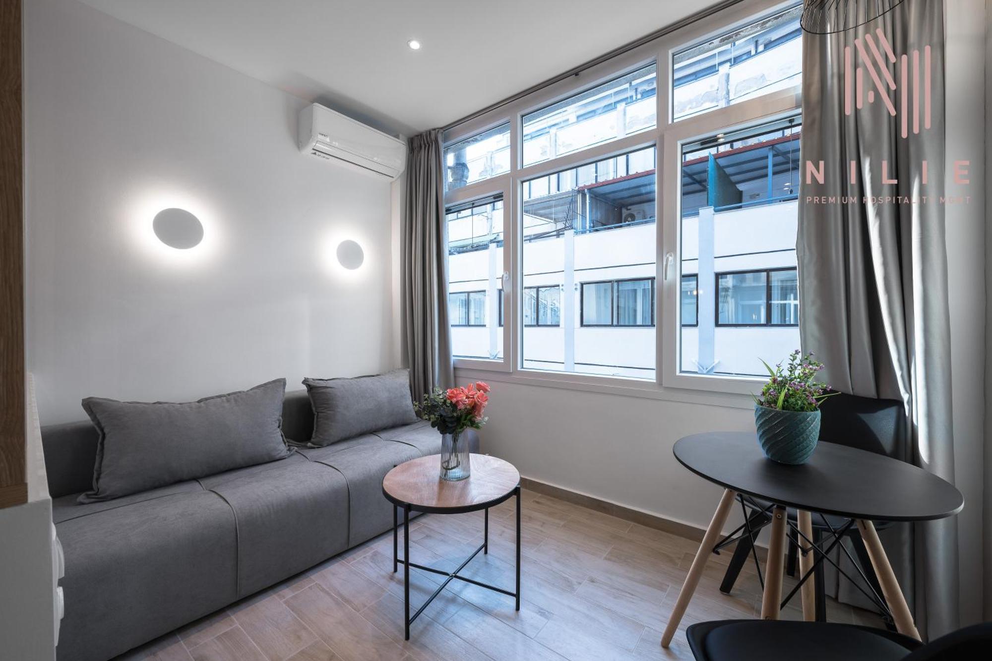 V1, Nilie Hospitality Mgmt Apartment Thessaloniki Exterior photo