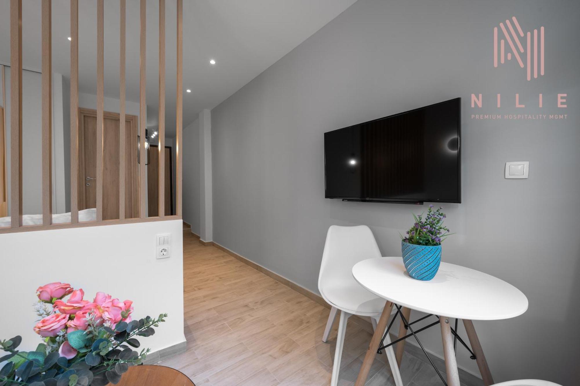 V1, Nilie Hospitality Mgmt Apartment Thessaloniki Exterior photo